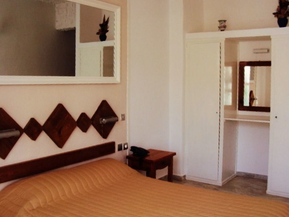 Porto Castello Hotel Fira  Exterior photo